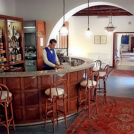 酒店 美尼古尼斯别墅酒店