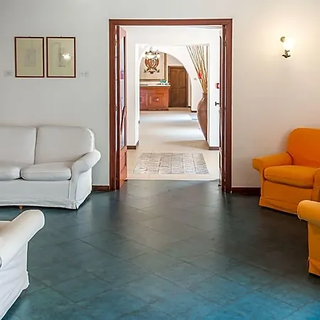 Meligunis Hotel