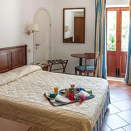 Meligunis Hotel