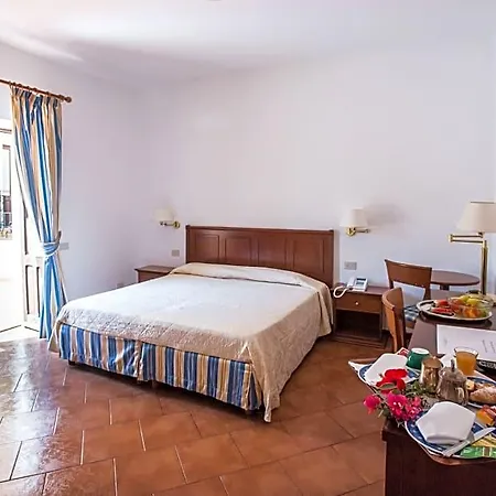 Hotel Meligunis 4*