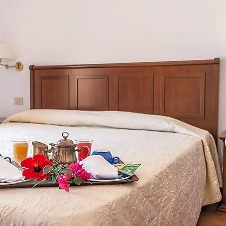 Meligunis Hotel 4*