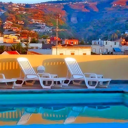 Meligunis Hotel