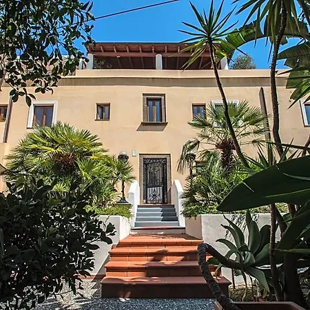 Hotel Meligunis
